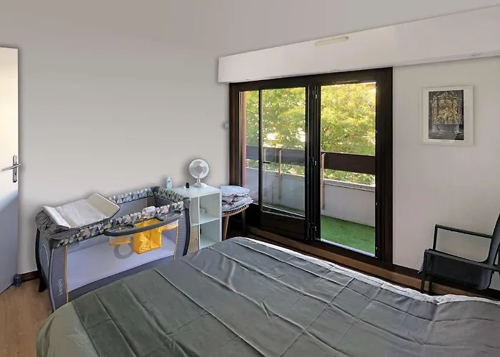 Saint-remi Apartment